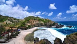 Wisata Pantai Siung Gunung Kidul Yogyakarta